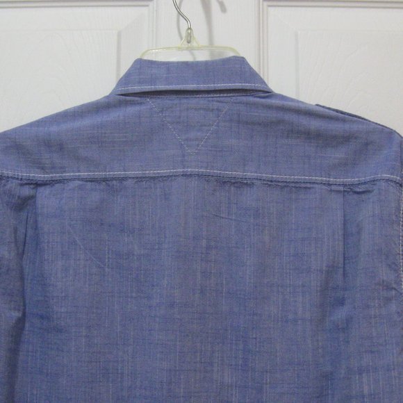 Tommy Hilfiger Blue Chambray Roll Tab Sleeve Casual Shirt - Picture 9 of 13